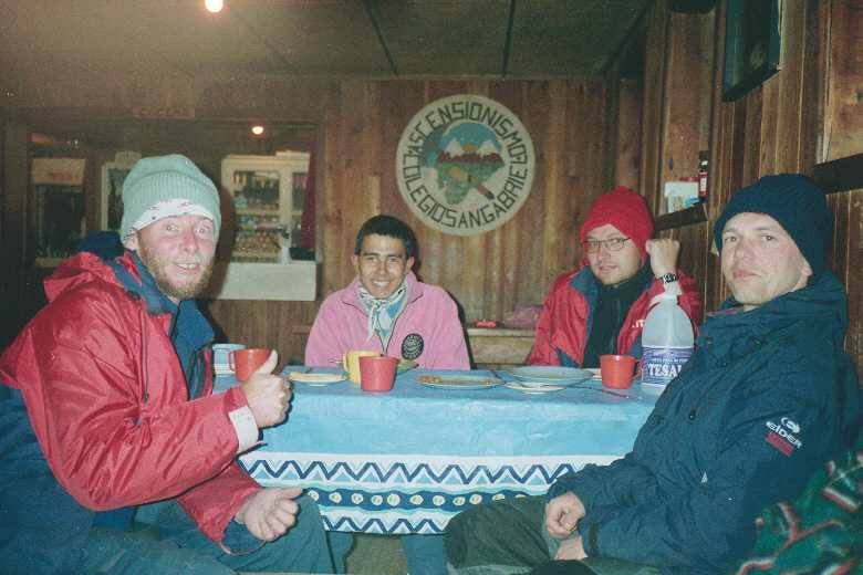 Supper in the refugio
